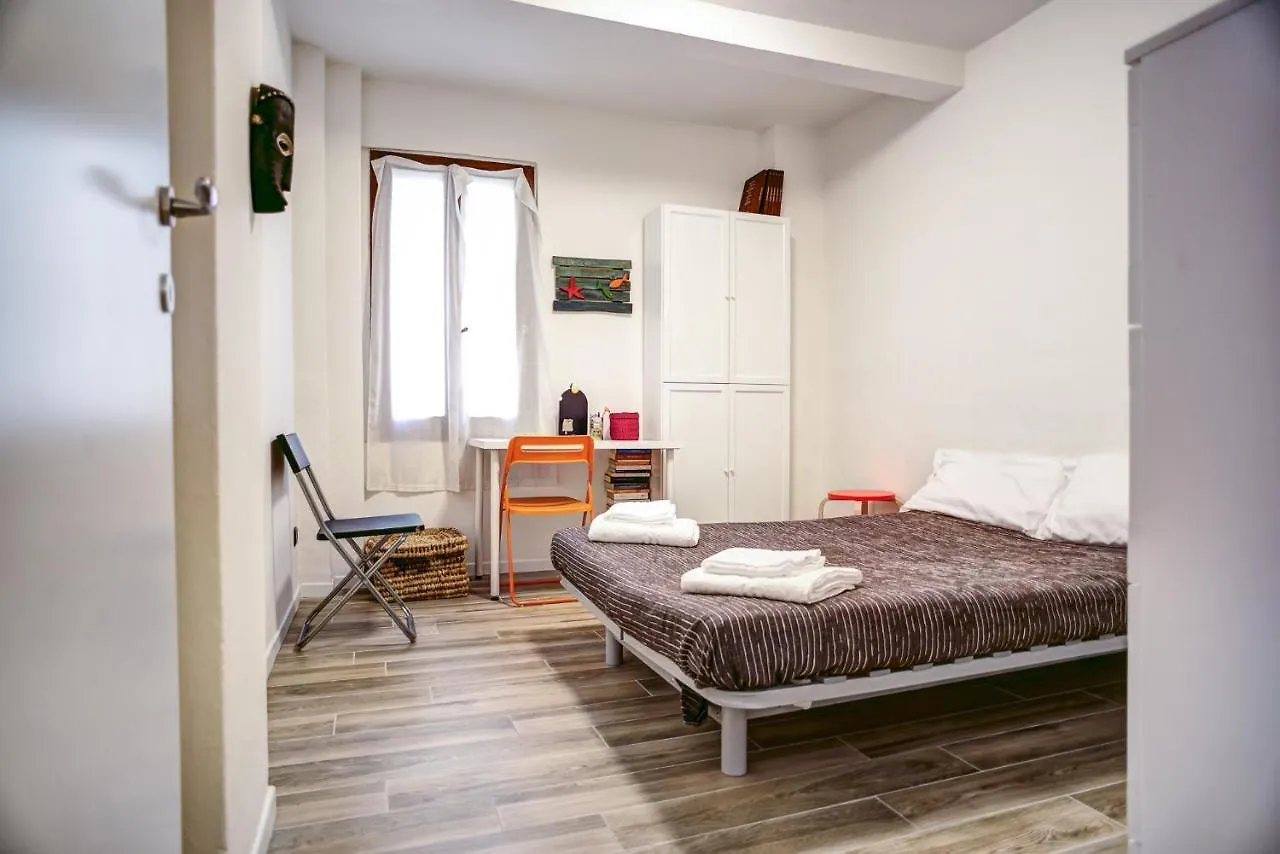 Bologna City Center Apartment By Wonderful Italy 0*,